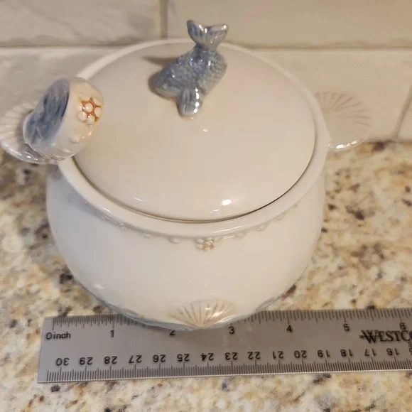 Coastal Seashell Covered Dish With Spreader - Picture 10 of 10